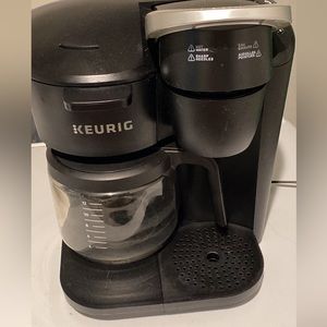 KEURIG K CAFE DUAL K CUP AND POT COFFEE MACHINE